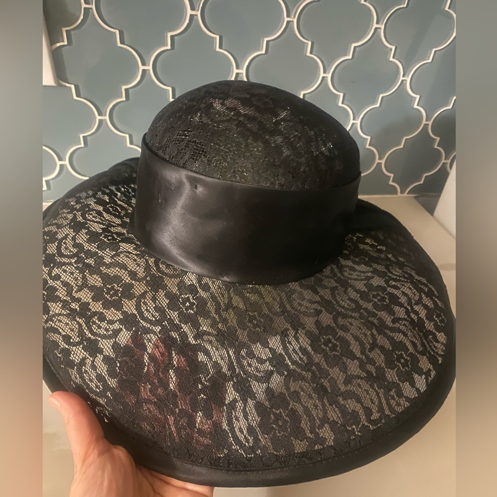 Lace HAT- Italian made - Picture 5 of 12